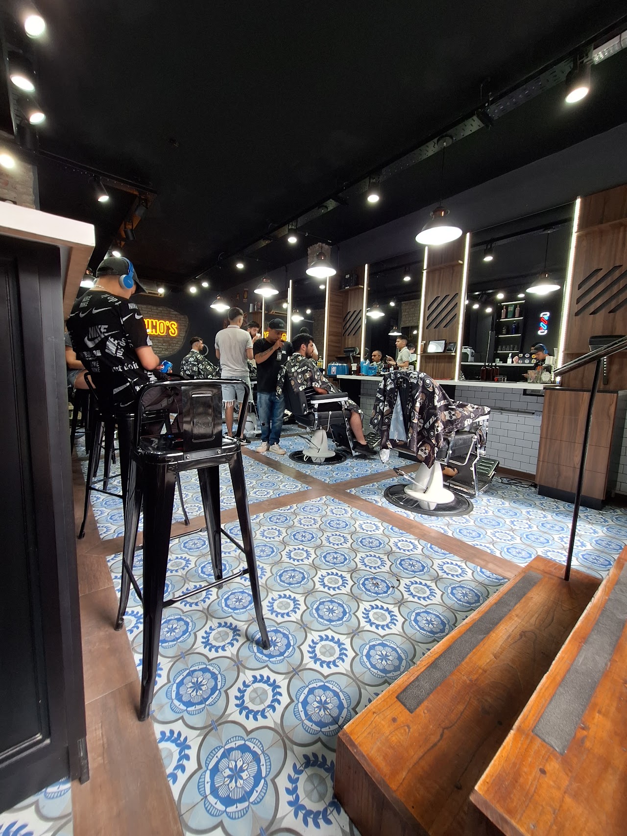 Interior de la barbería Sabino's